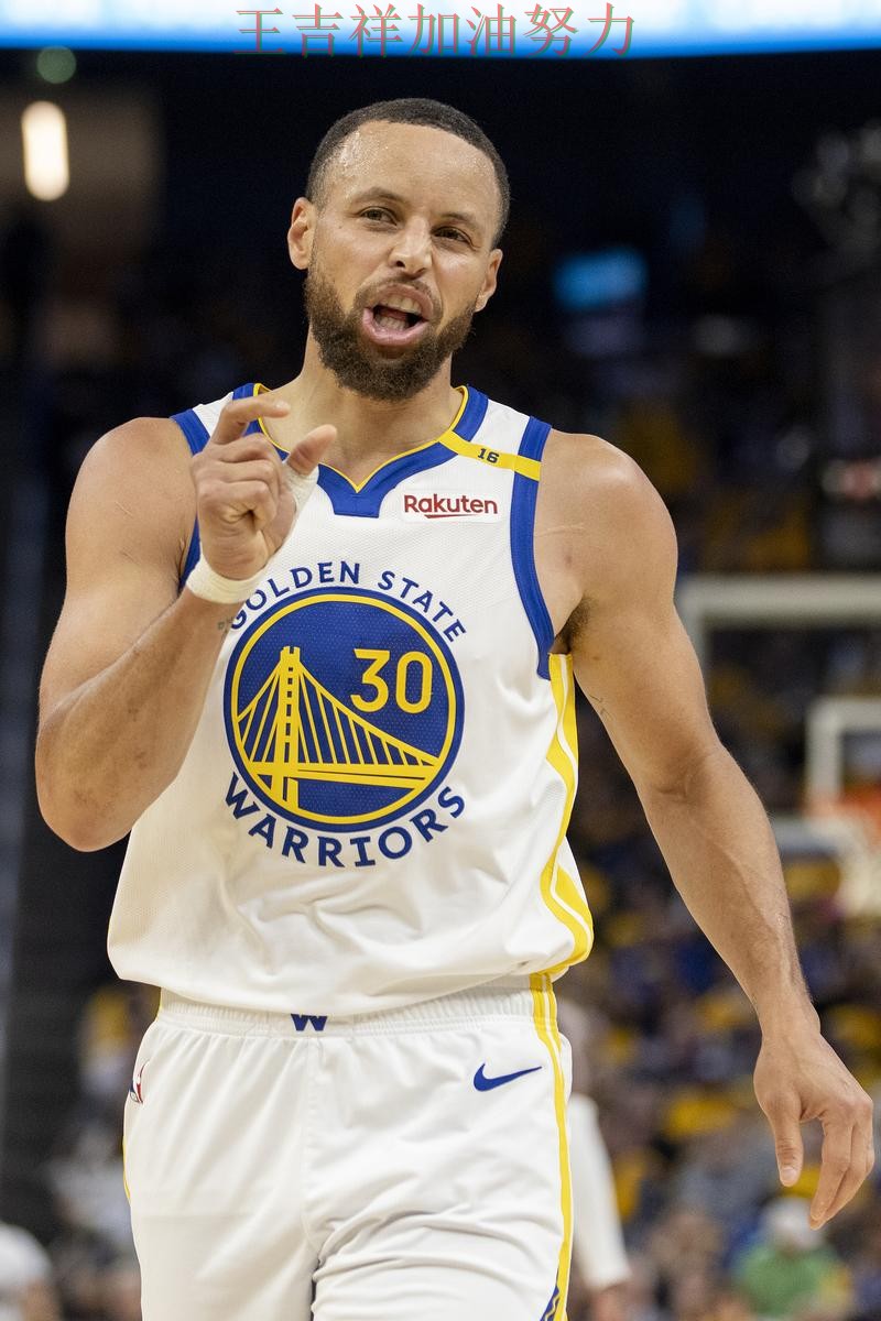 亚洲杯前瞻分析:库里表现抢眼 再次证明核心球员的重要性 亚洲杯前瞻分析:库里表现抢眼 再次证明核心球员的重要性
